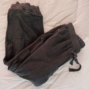 FP MOVEMENT FREE PEOPLE CAPRI JOGGERS